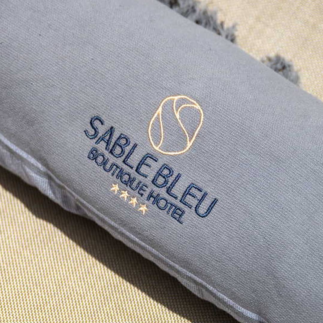 Hôtel Le Sable bleu – Audrey-Morgane Kindt