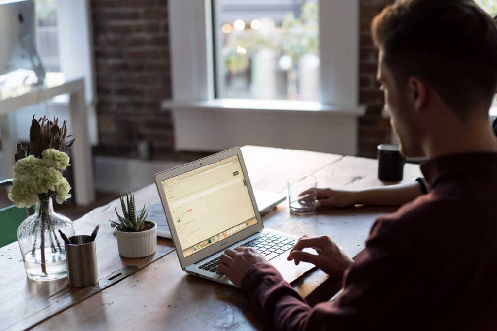 bench accounting c3v88boorom unsplash