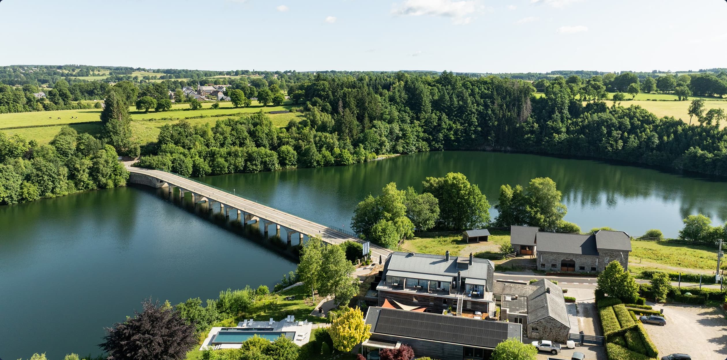 photo header robert hotel x2